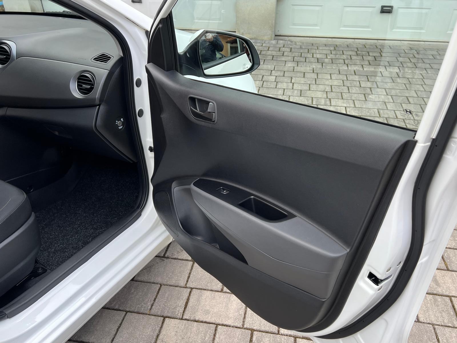 Hyundai i10 1.0 benzin 49kw, fotografija 9