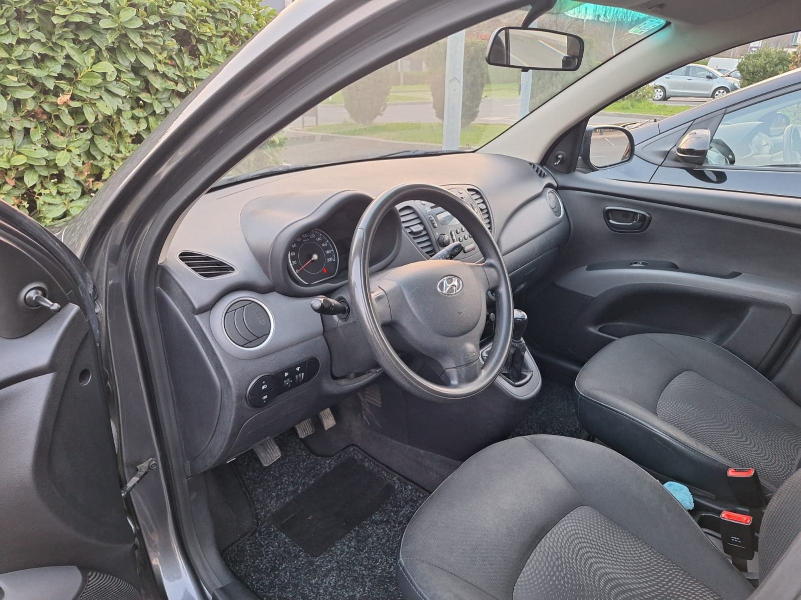 Hyundai i10 1,0 iLike LJETNA RASPRODAJA SAMO 3950 EURA, fotografija 10