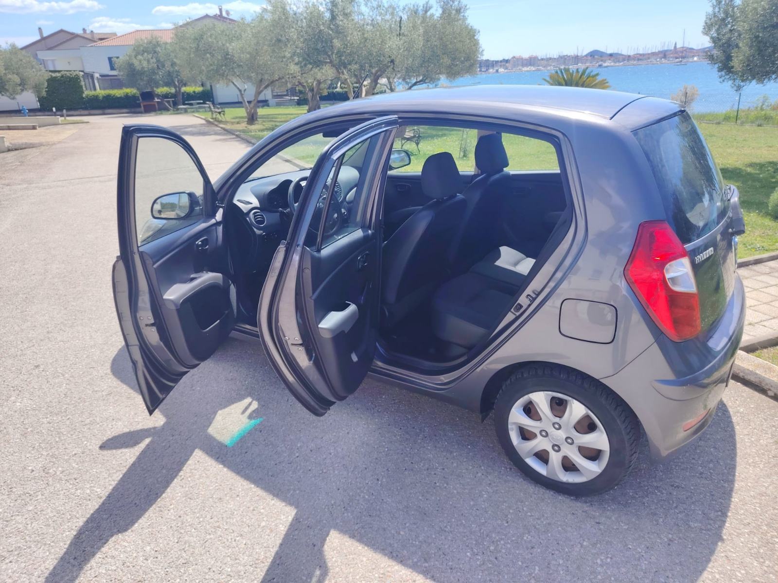 Hyundai i10 1,0 iLike LJETNA RASPRODAJA SAMO 3950 EURA, fotografija 7