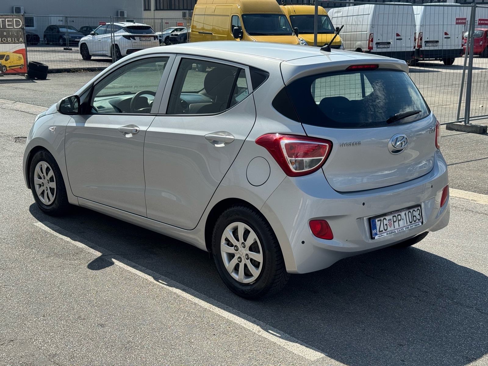 Hyundai i10 1,0 KLIMA, fotografija 4
