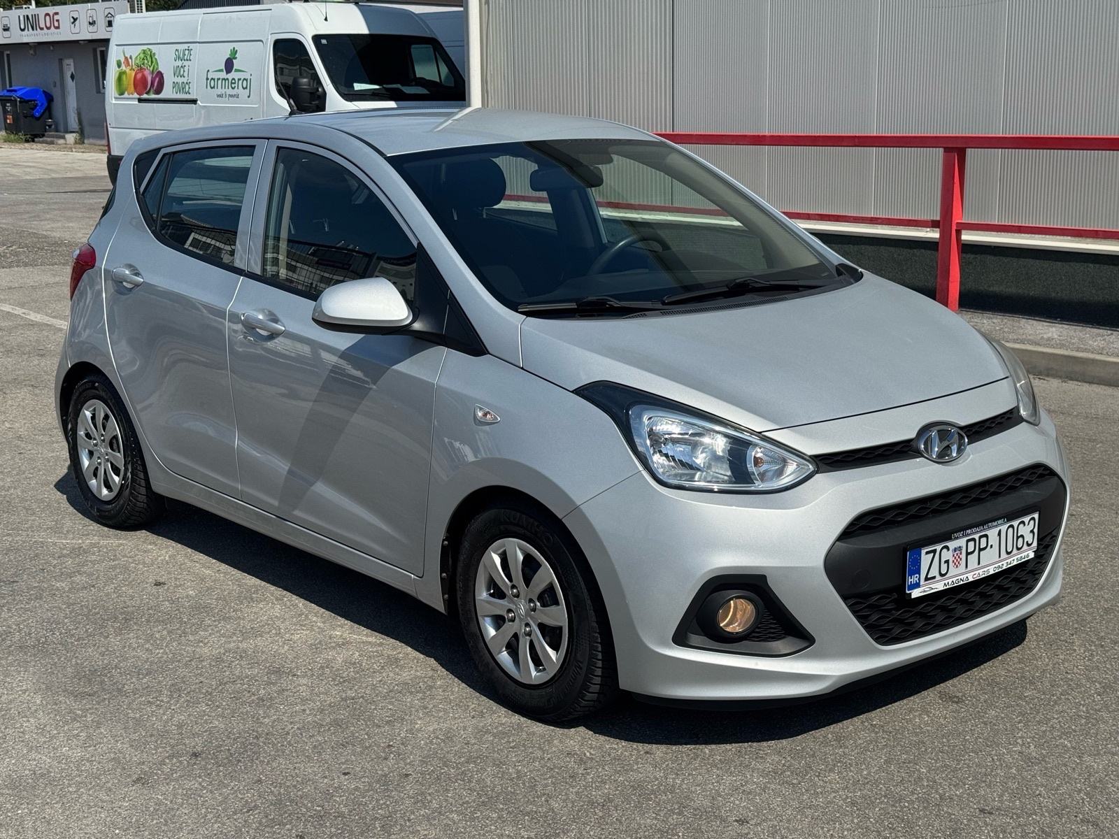Hyundai i10 1,0 KLIMA, fotografija 2