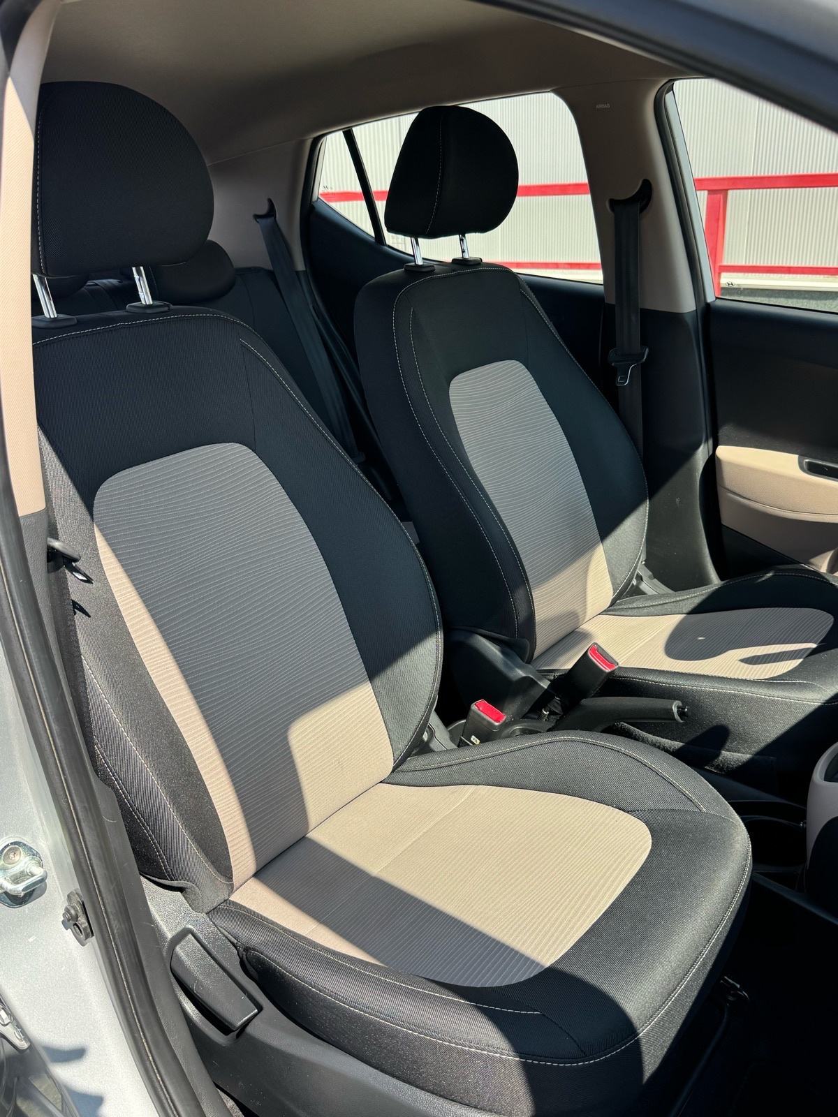 Hyundai i10 1,0 KLIMA, fotografija 14