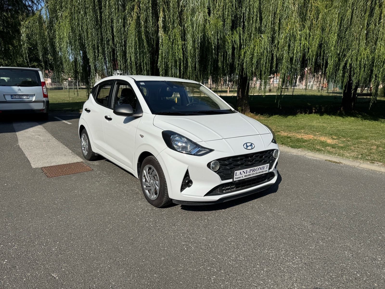 Hyundai i10 1,0Mpi,Samo 28Tkm,REG.GOD.DANA, fotografija 1