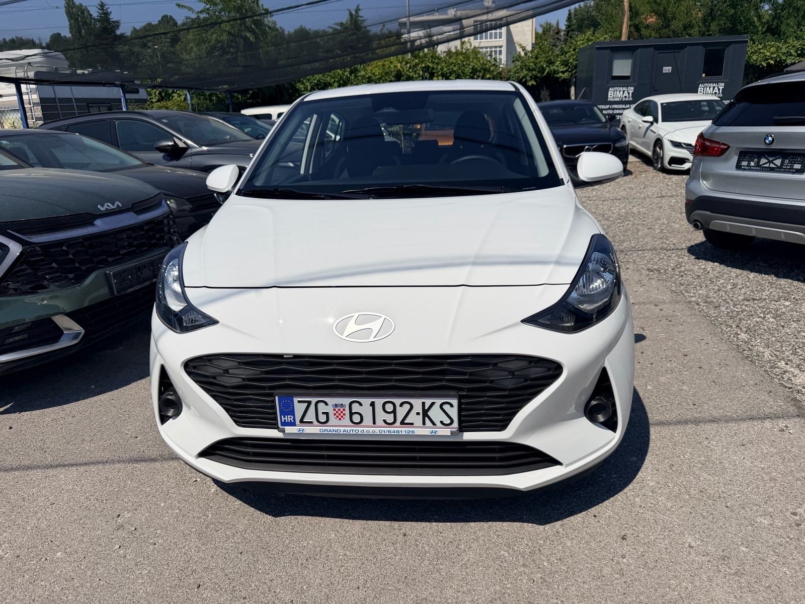 Hyundai i10 1,0*SAMO 6000km*11/2025*, fotografija 3