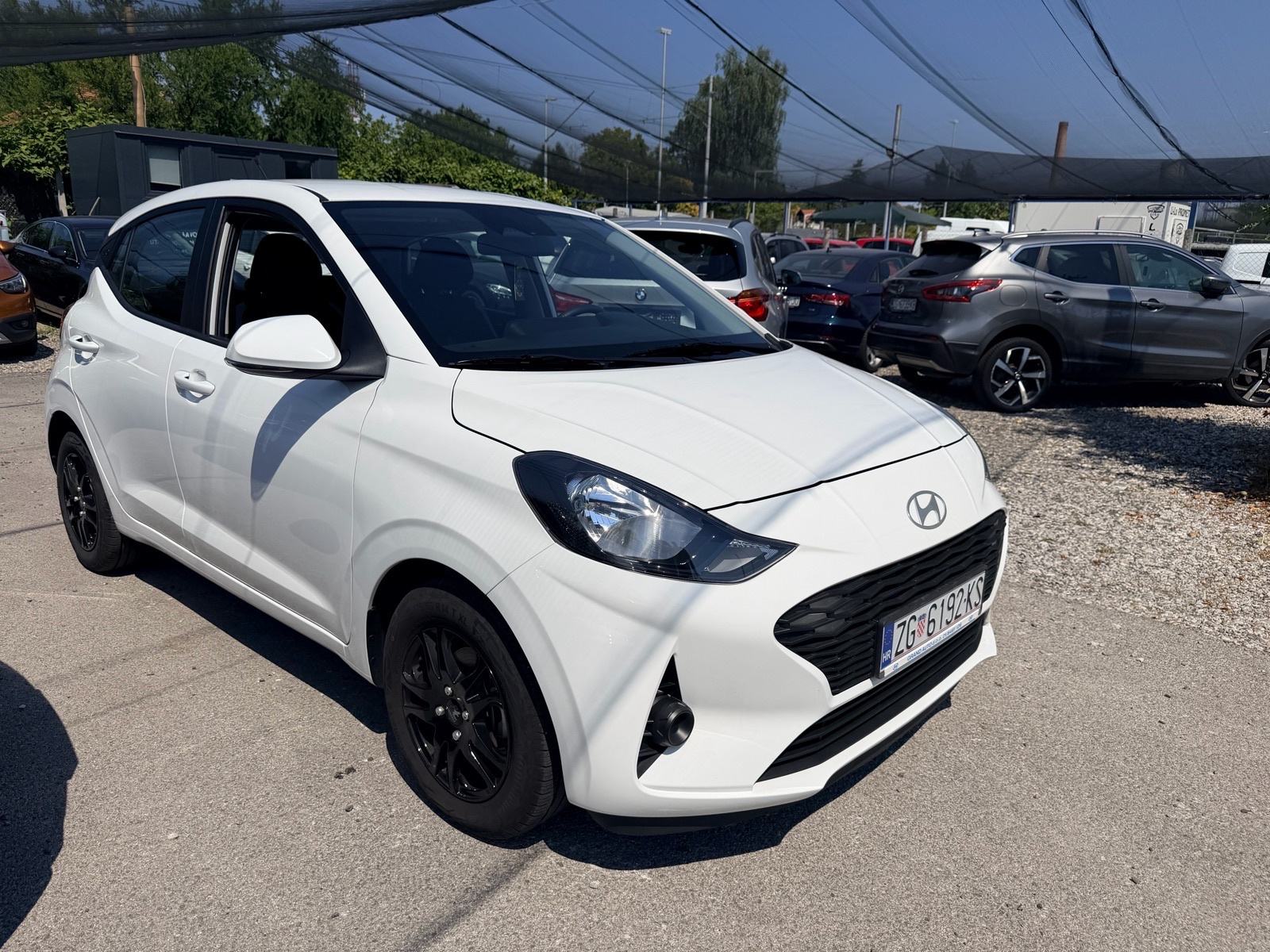 Hyundai i10 1,0*SAMO 6000km*11/2025*, fotografija 5