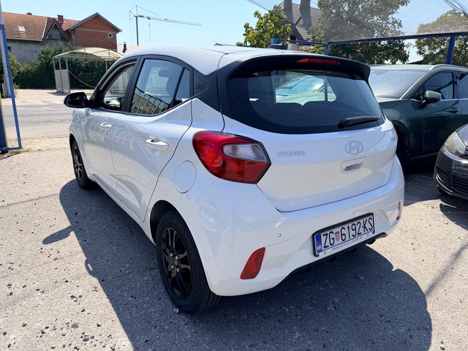 Hyundai i10 1,0*SAMO 6000km*11/2025*, fotografija 8