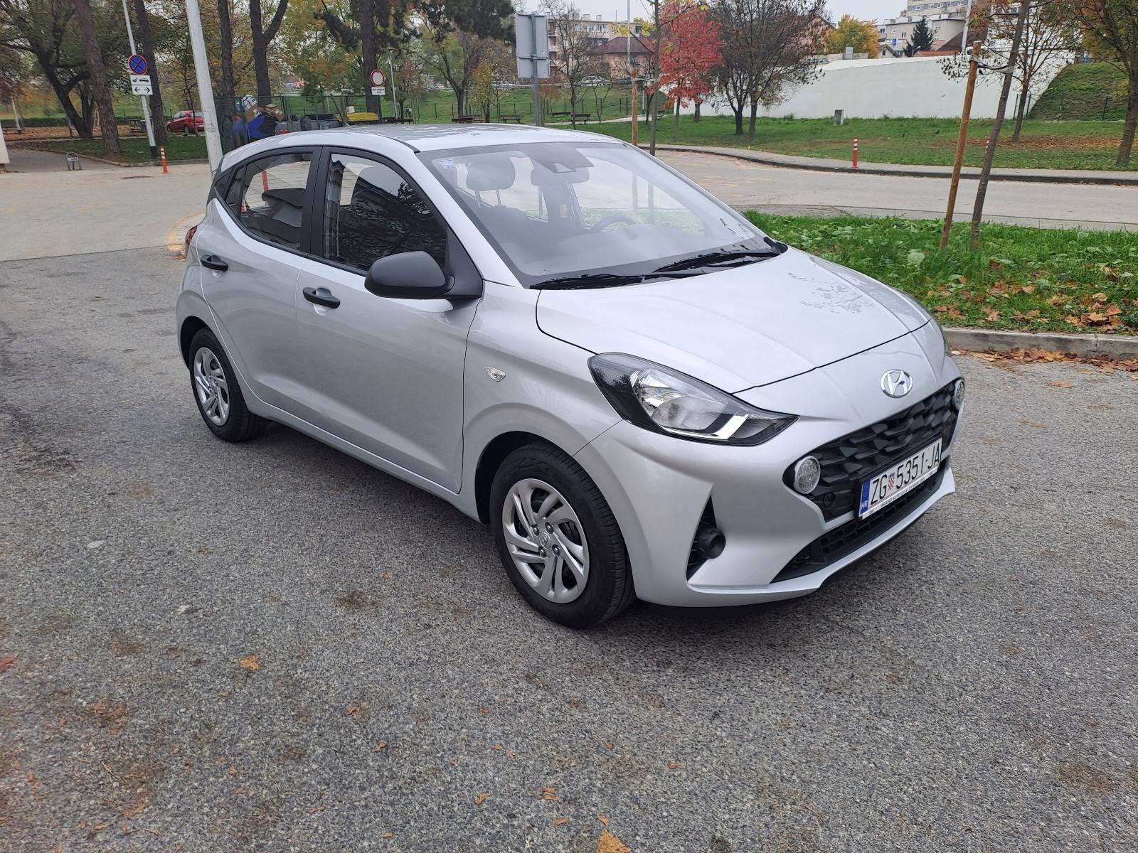 Hyundai i10 1,0 i SELECT, pogled izvana - slika 3