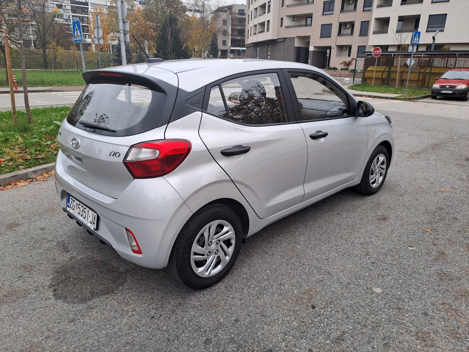 Hyundai i10 1,0 i SELECT, pogled izvana - slika 4