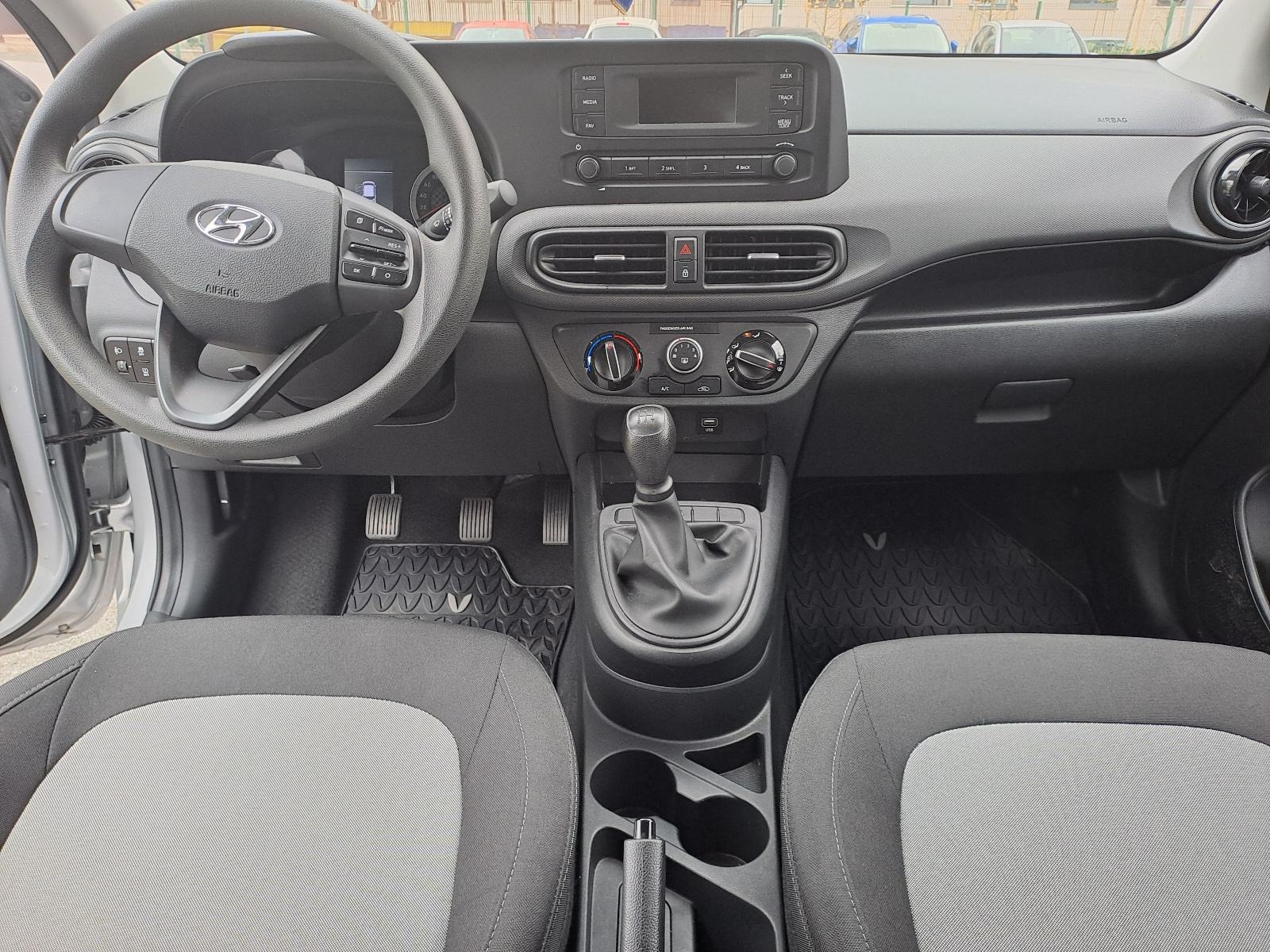 Hyundai i10 1,0 i SELECT, fotografija 10