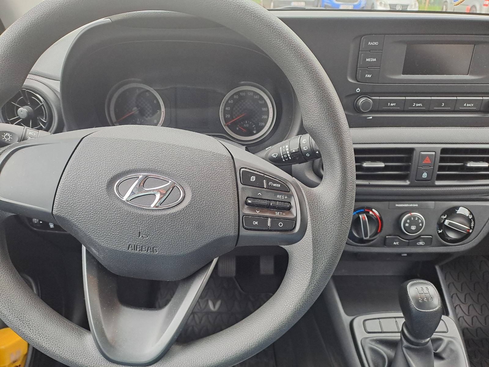 Hyundai i10 1,0 i SELECT, fotografija 11