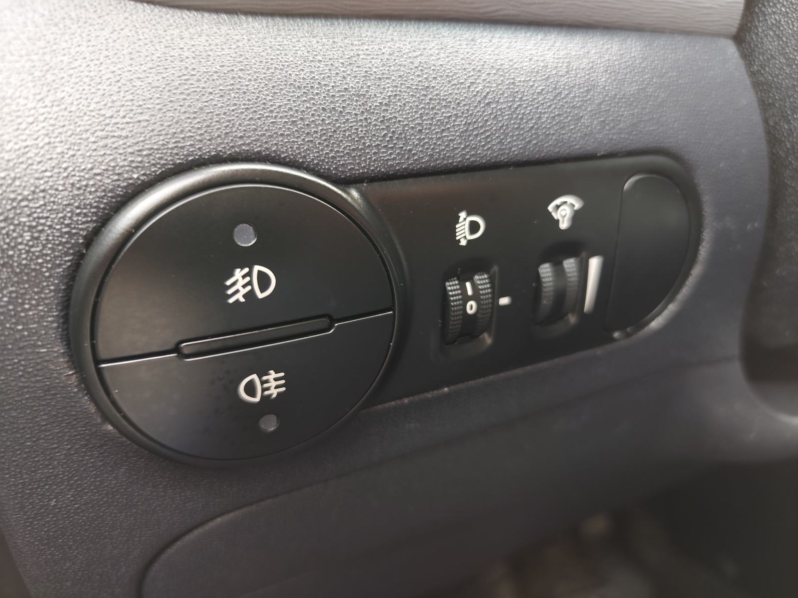 Hyundai i10 1.1 COOL / /REG 1 GOD // 2 SETA KOTAČA // KLIMA //, fotografija 19