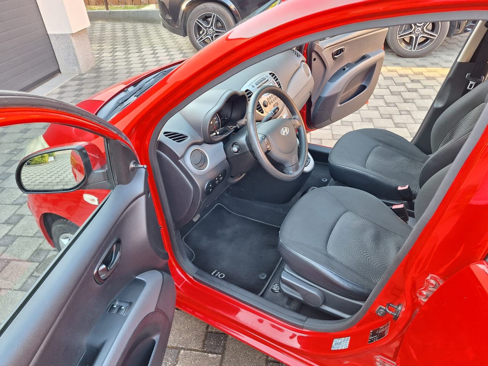 Hyundai i10 1,1 **KLIMA**, fotografija 9