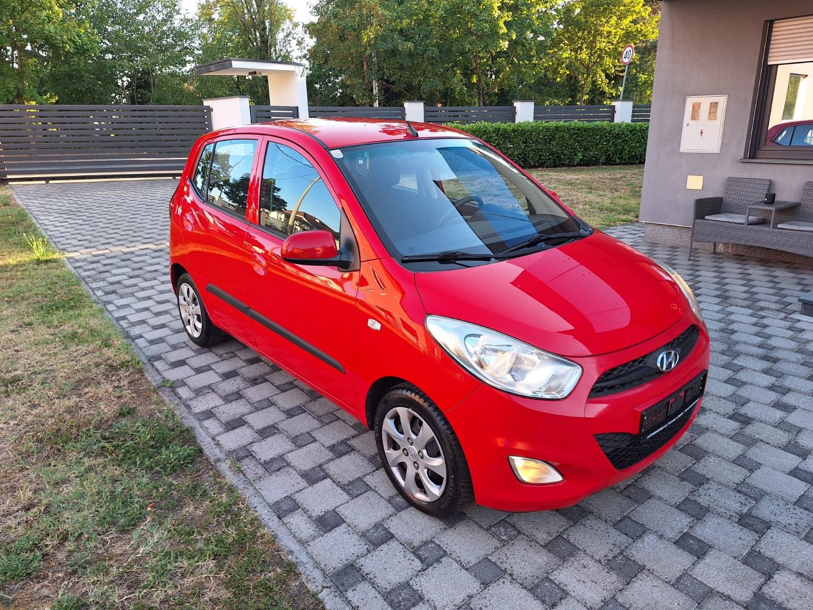 Hyundai i10 1,1 **KLIMA**, fotografija 2