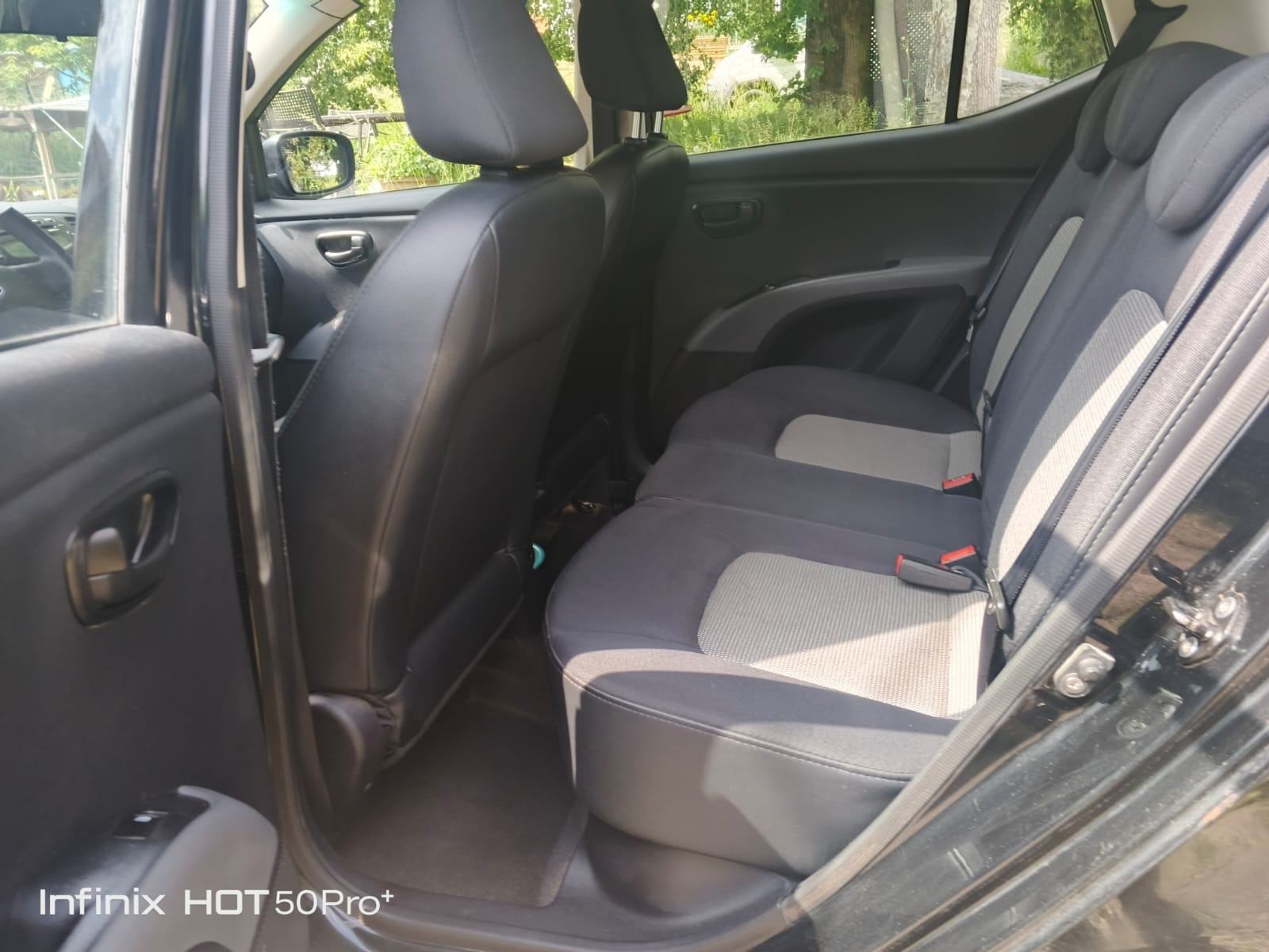 Hyundai i10 1,1 LJETUJTE SA NAMA "KLIMA" POMOĆ NA CESTI 1 GOD:, fotografija 6