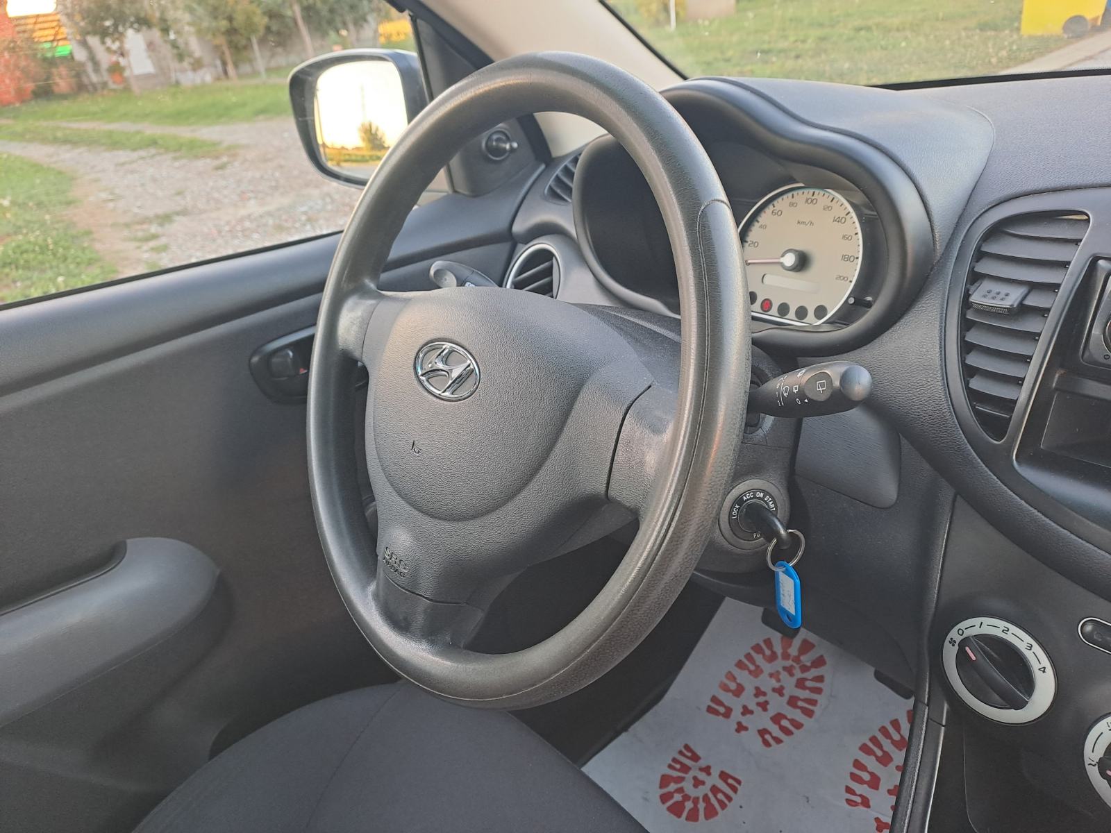 Hyundai i10 1,1i-2009god.mod-KLIMA-142tkm,servo,5vrata,centralnKARTICE, fotografija 11