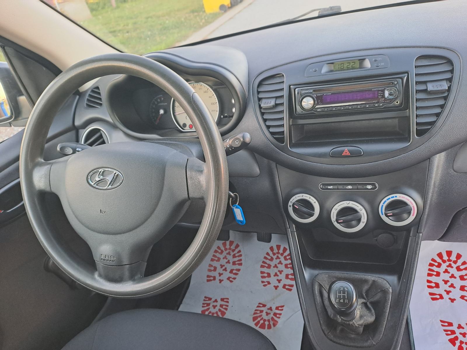 Hyundai i10 1,1i-2009god.mod-KLIMA-142tkm,servo,5vrata,centralnKARTICE, fotografija 12