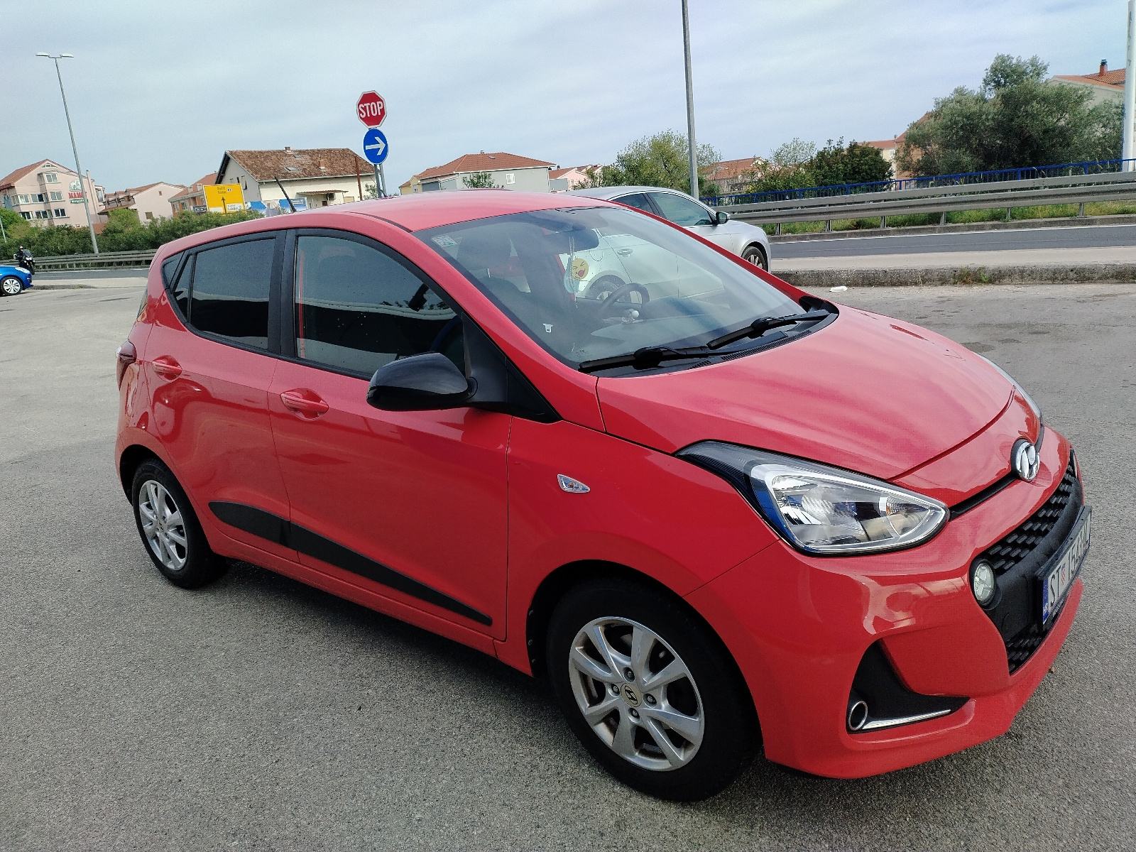 ❗ Hyundai i10 1. 0 GLS. ❗Reg 7/2027., fotografija 1