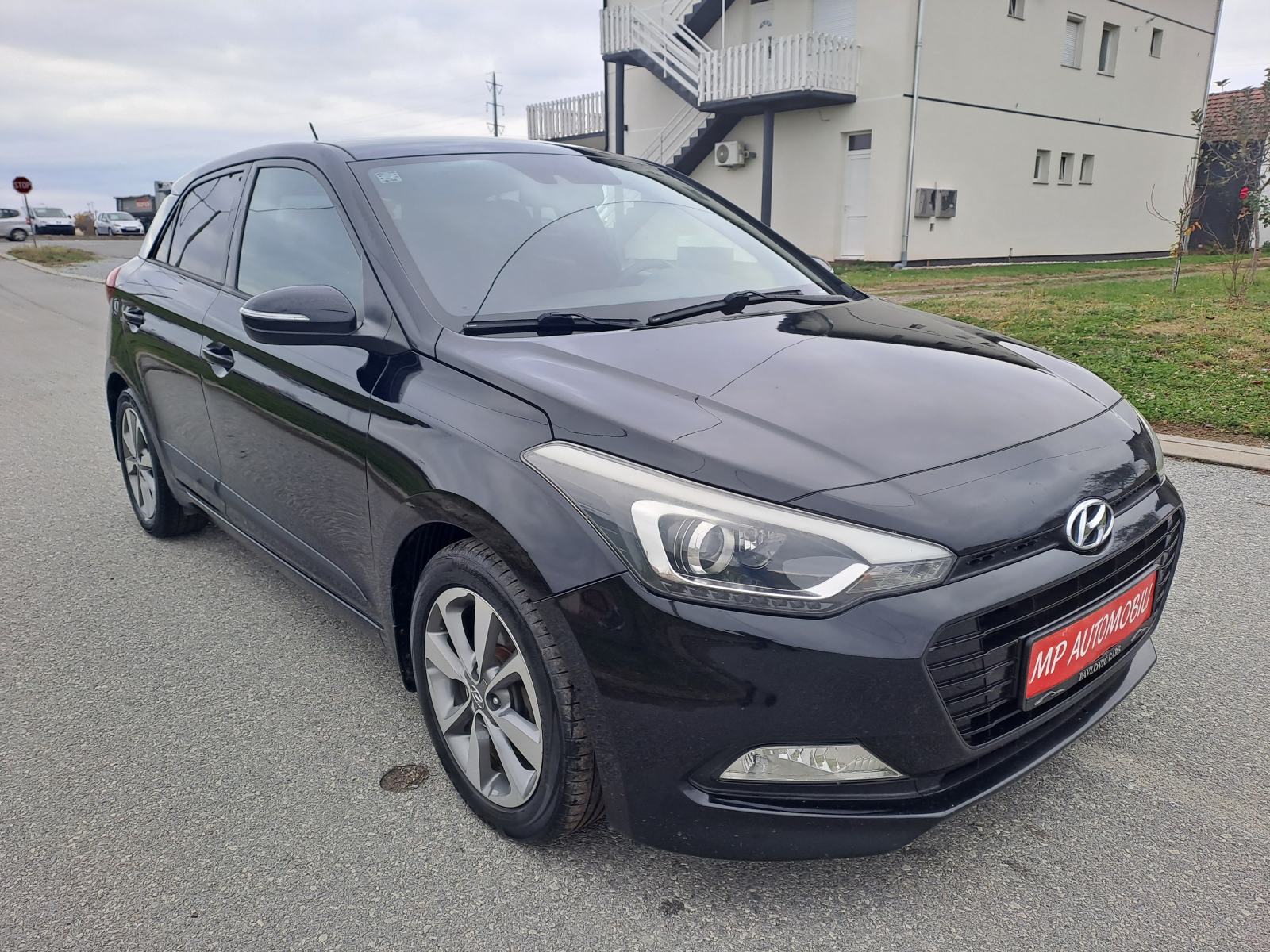 Hyundai i20 1,0 T-GDI-2017gd.md-NAVlGAClJA-climatronic,xenon,alu,KARTl, fotografija 3