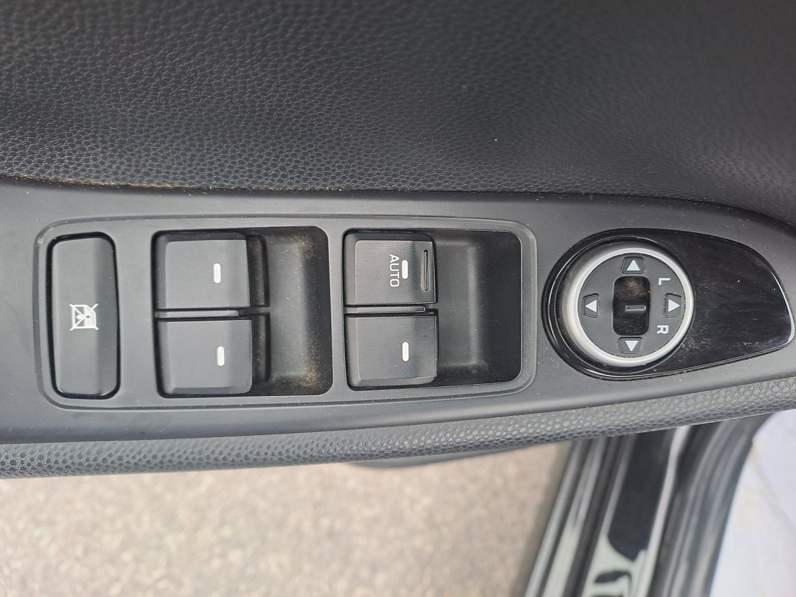 Hyundai i20 1,0 T-GDI-2017gd.md-NAVlGAClJA-climatronic,xenon,alu,KARTl, fotografija 19