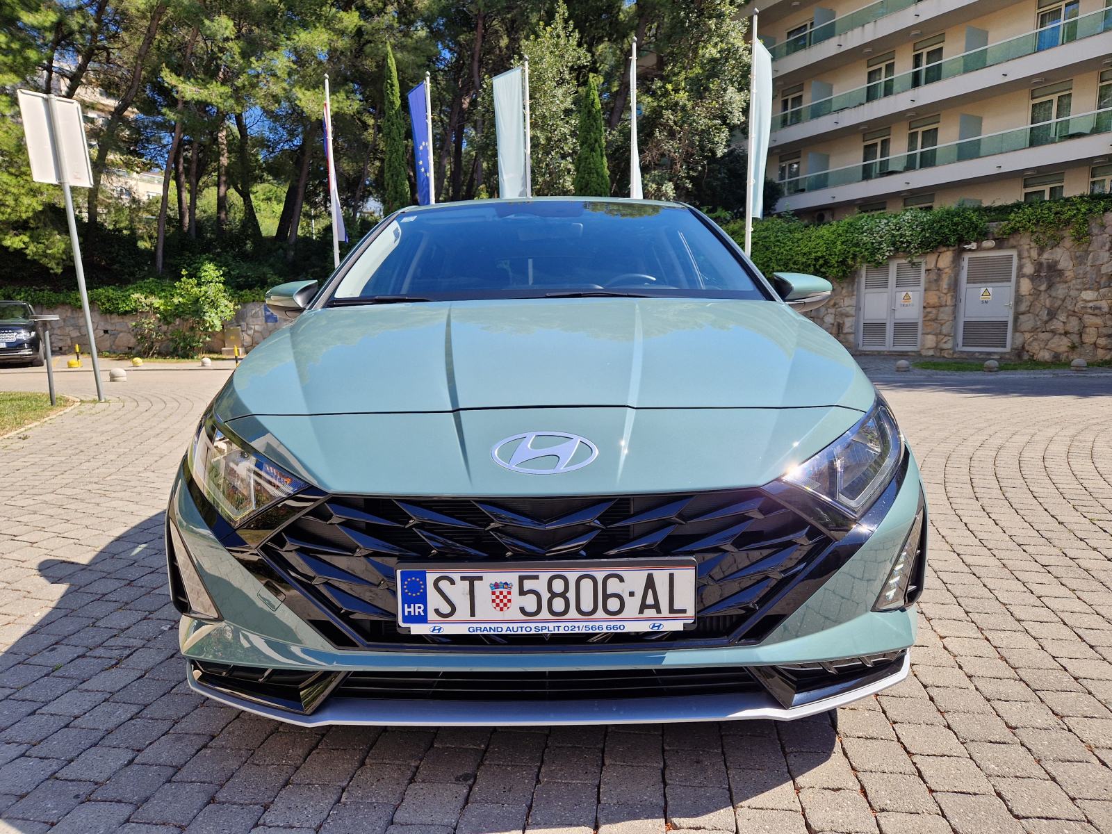 Hyundai i20 1,0 T-GDI VATRENA EDICIJA, fotografija 5