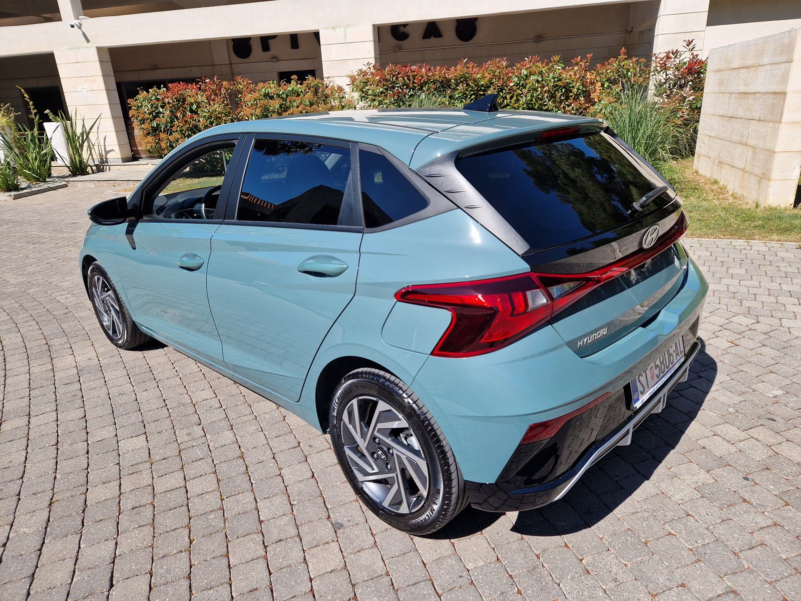 Hyundai i20 1,0 T-GDI VATRENA EDICIJA, fotografija 3