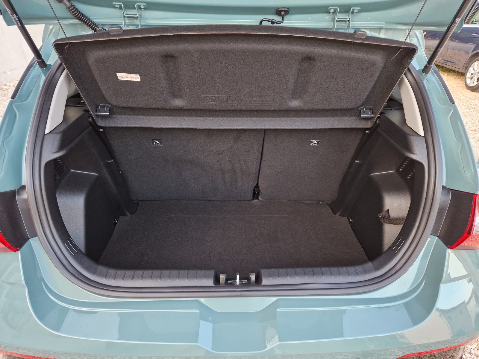 Hyundai i20 1,0 T-GDI VATRENA EDICIJA, fotografija 15