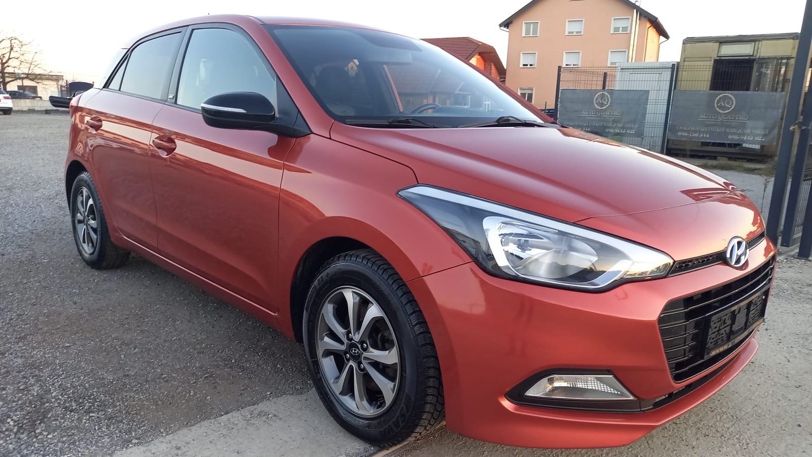 Hyundai i20 1,1 CRDi -GO/ GRIJANA SJEDALA KLIMA MALI SERVIS NAPRAVLJEN, fotografija 2
