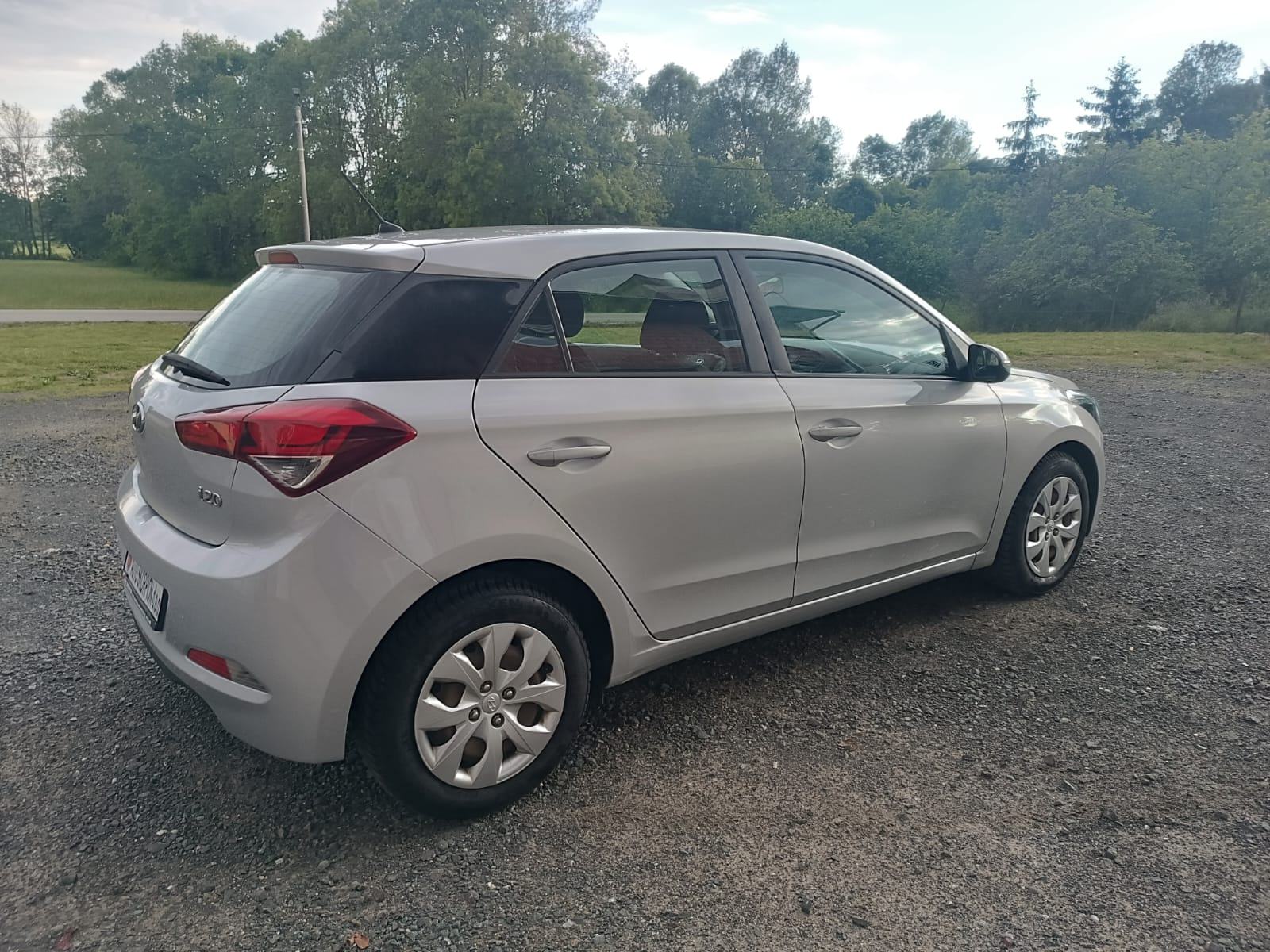 Hyundai i20 1,1 CRDi, fotografija 9