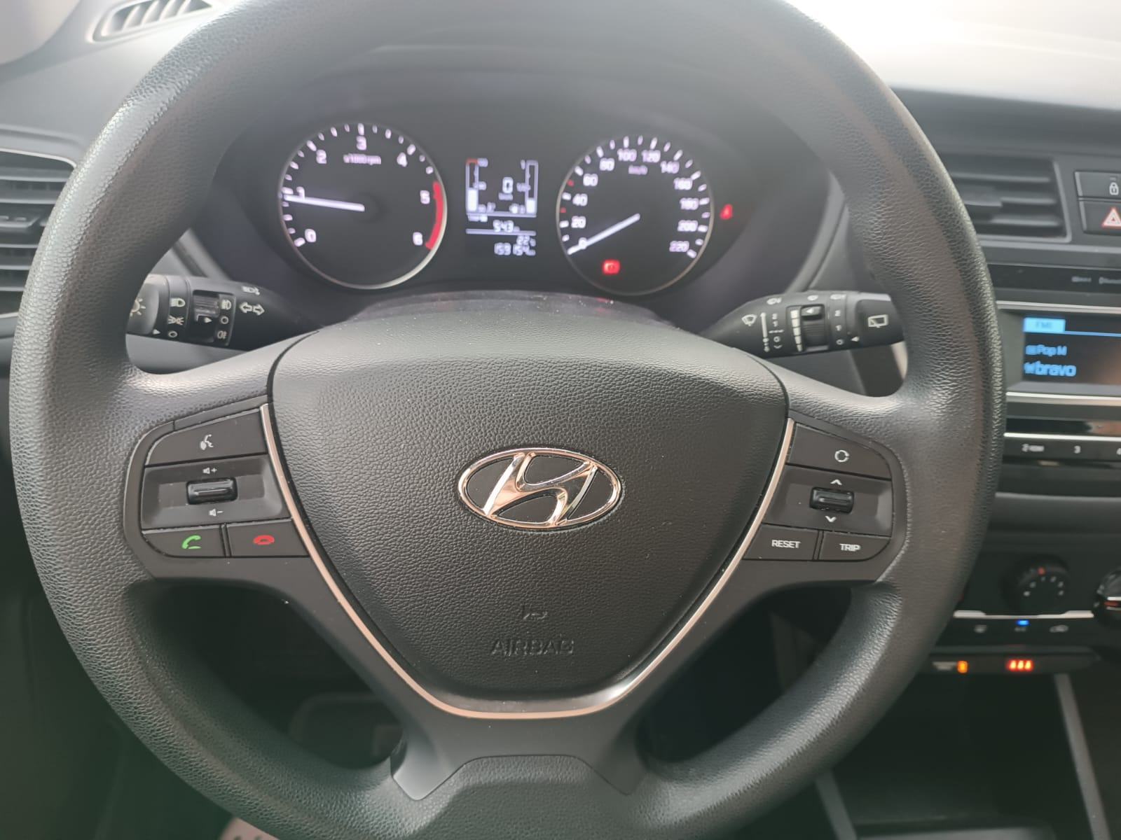 Hyundai i20 1,1 CRDi, fotografija 14