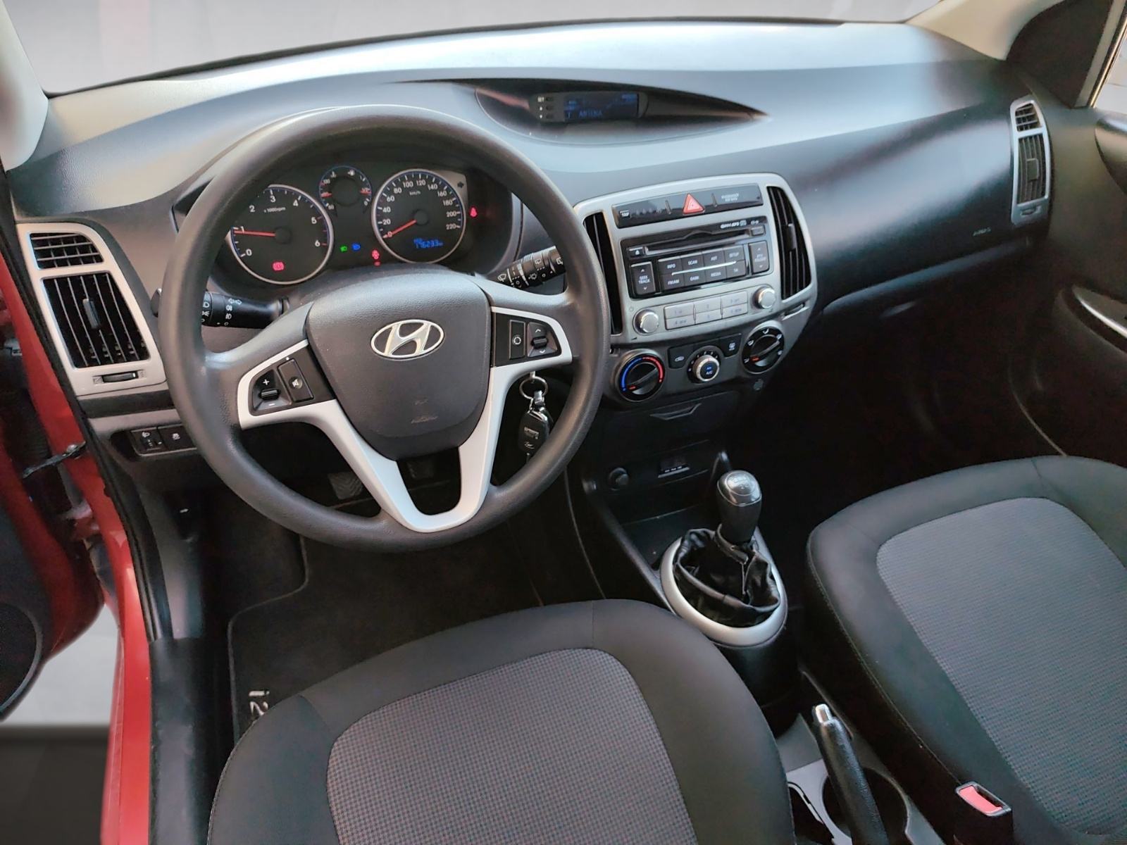 Hyundai i20 1,1 CRDi, fotografija 16