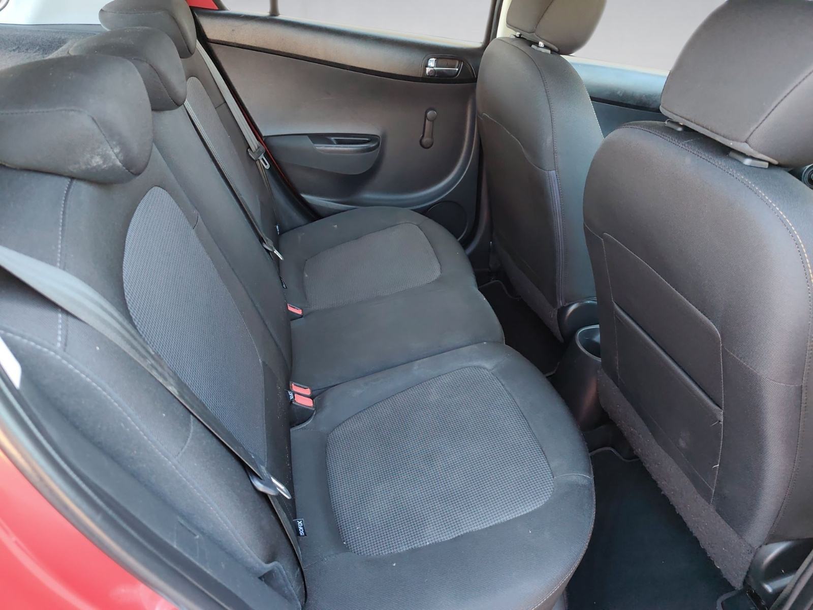 Hyundai i20 1,1 CRDi, fotografija 19
