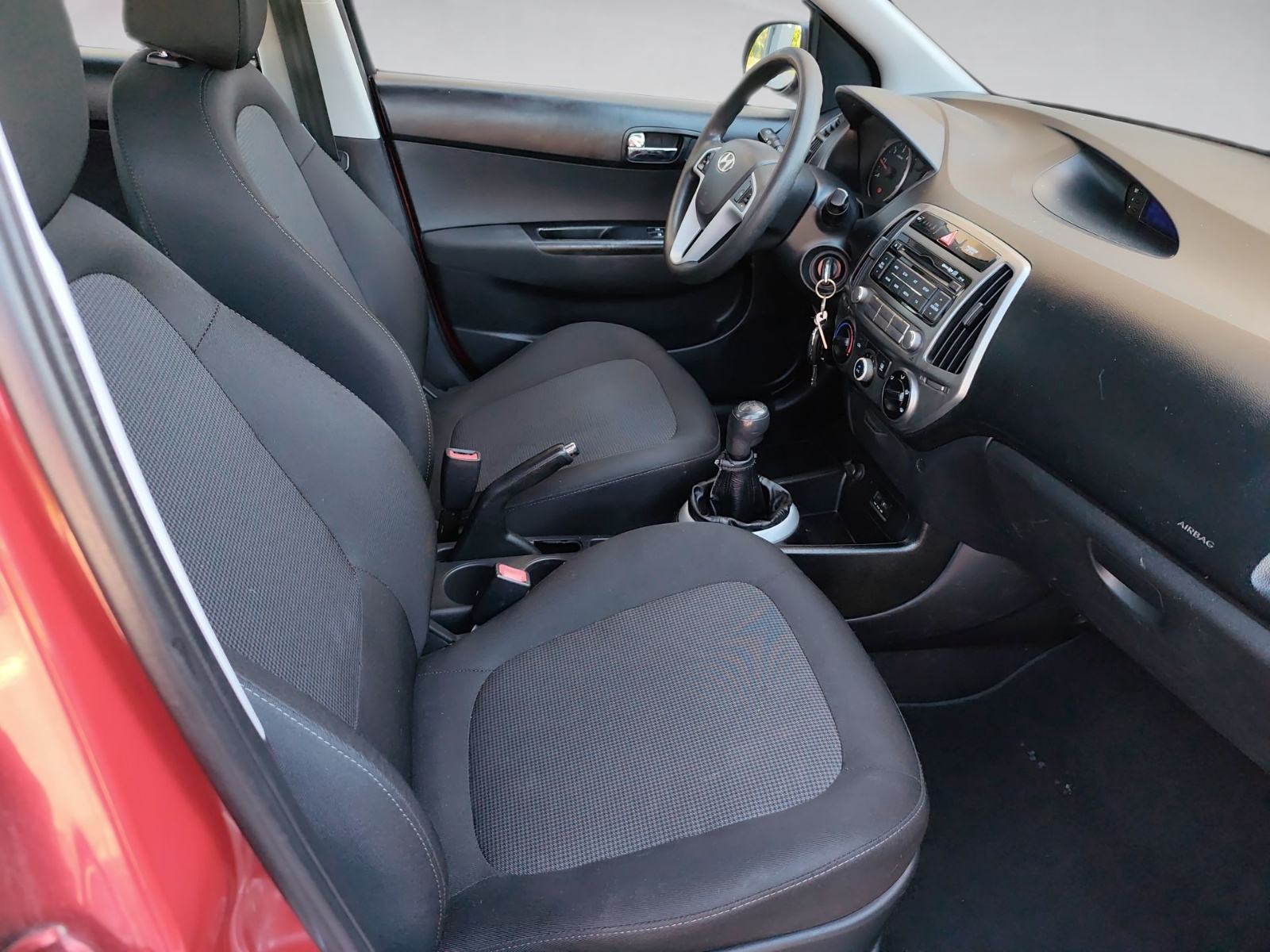 Hyundai i20 1,1 CRDi, fotografija 18