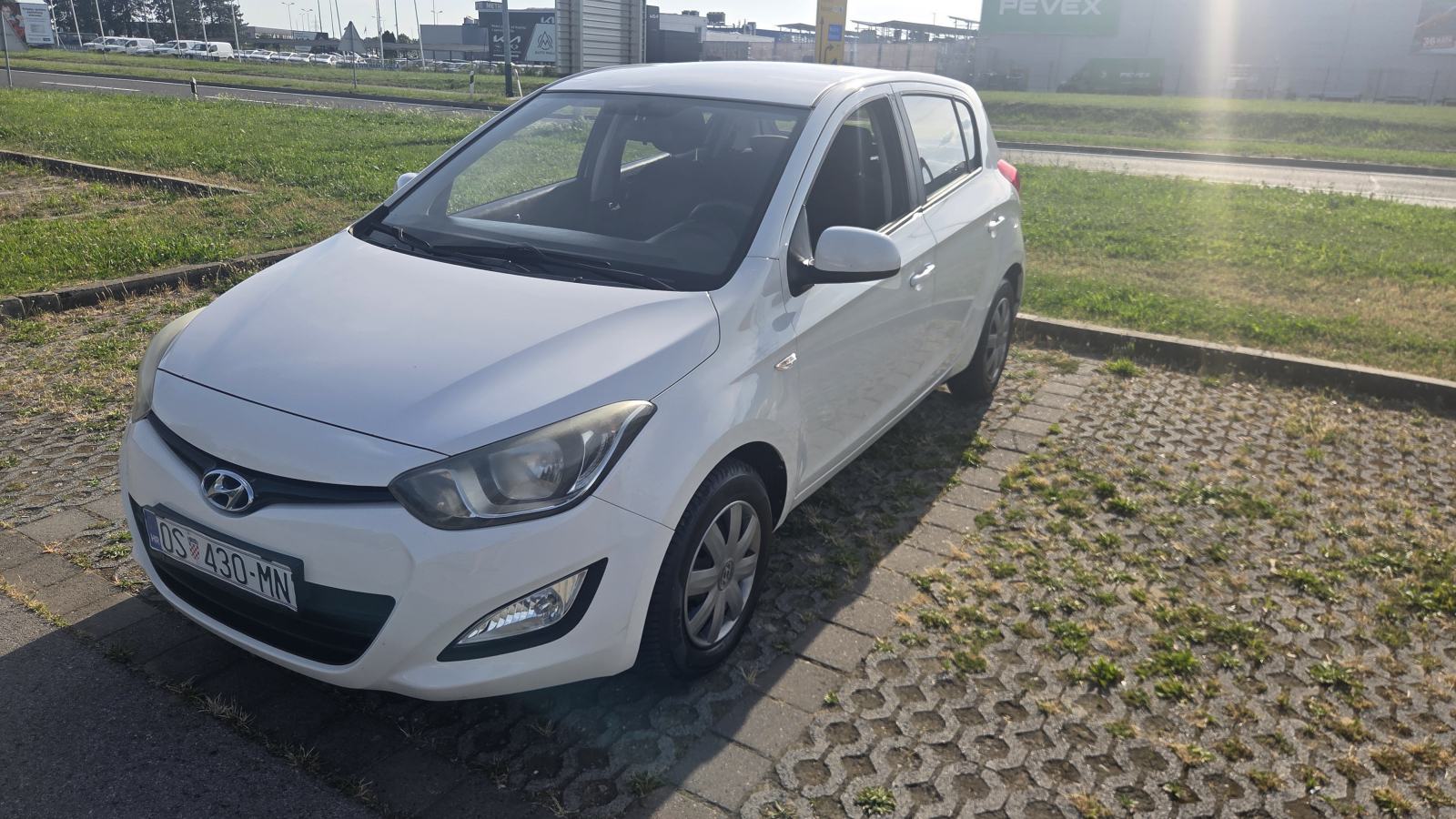 Hyundai i20 1,1 CRDi, fotografija 2