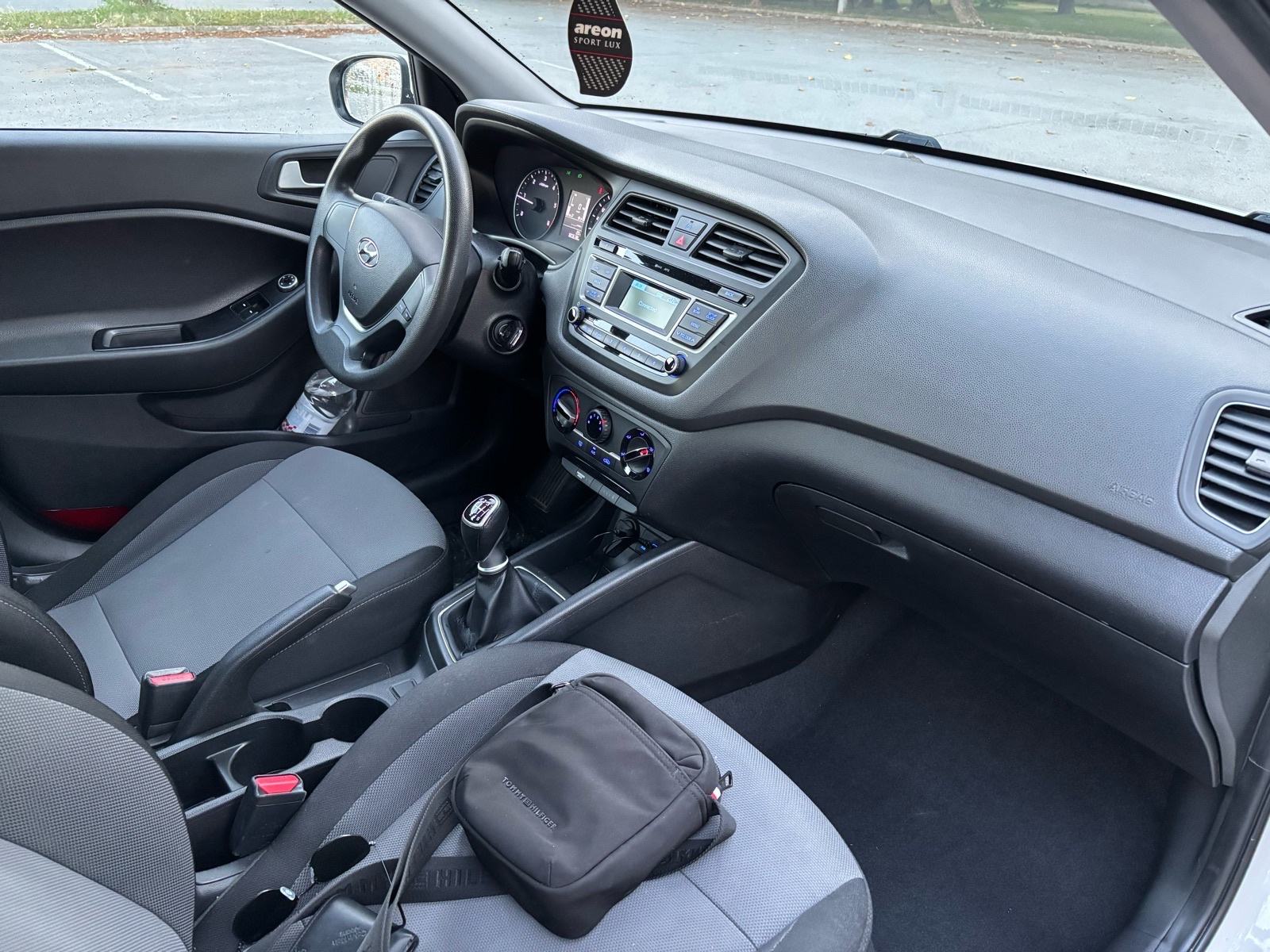 Hyundai i20 1,1 CRDi, fotografija 3