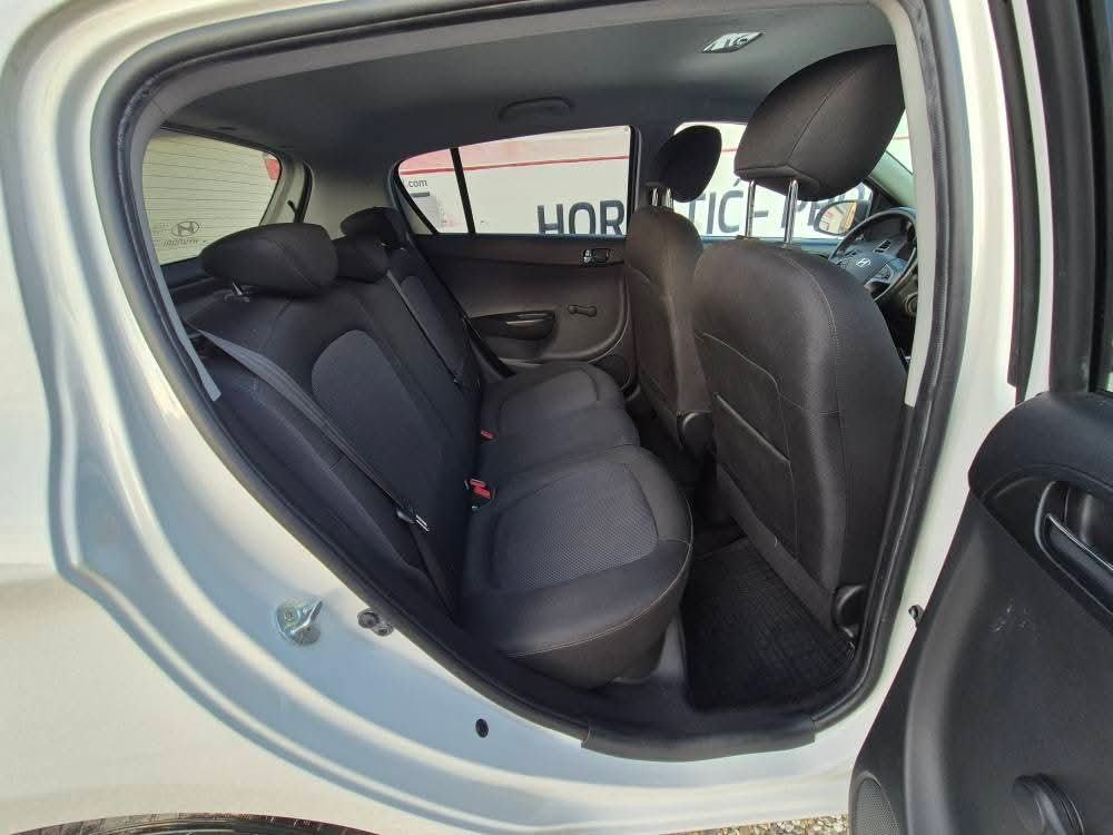 Hyundai i20 1,2 16v,i-Like,servisiran,odlično stanje,atraktivan, fotografija 17