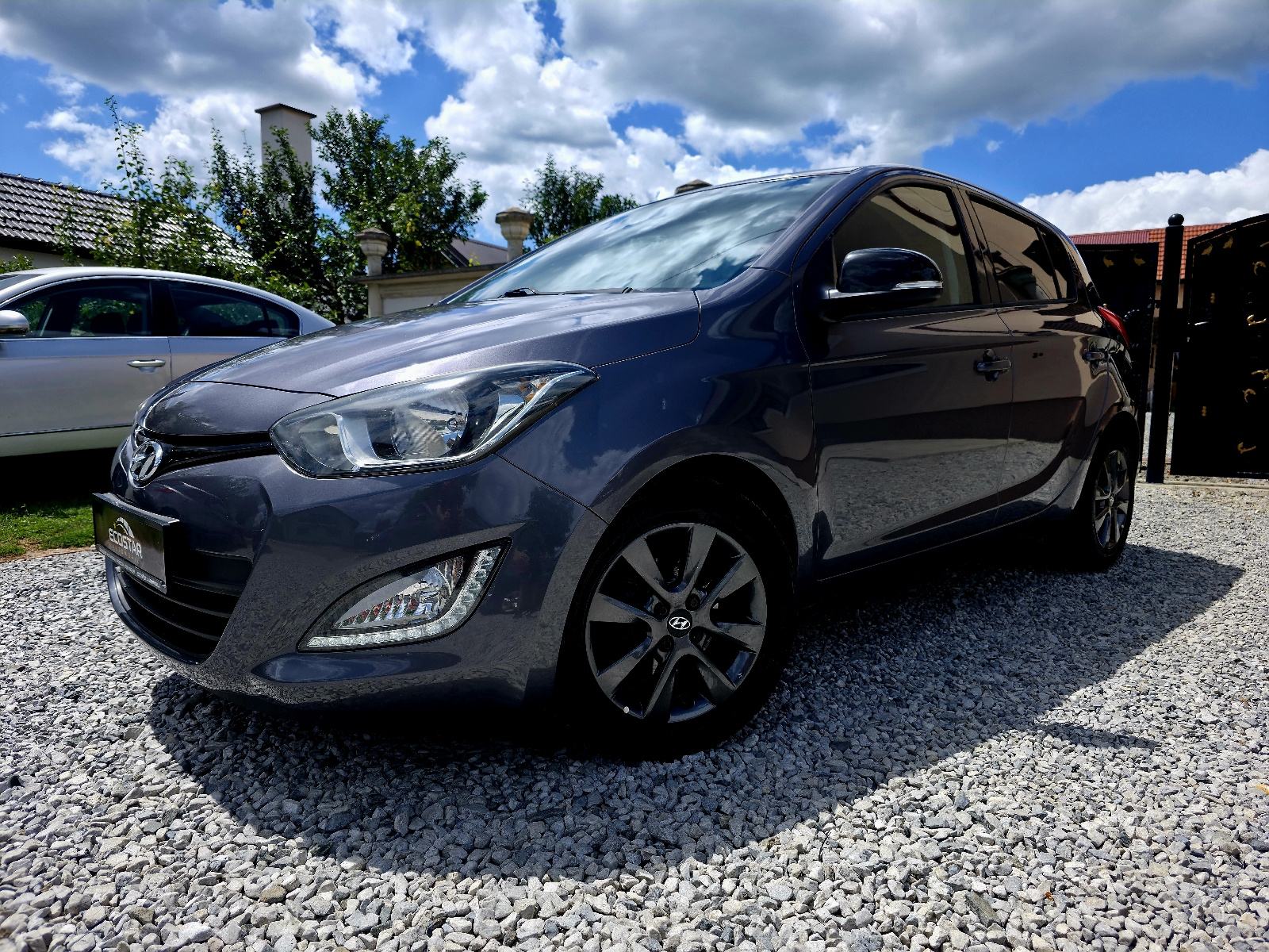 Hyundai i20 1,2 benzin 2014. Led,park senzori, temp.gr.sjedala..., fotografija 3