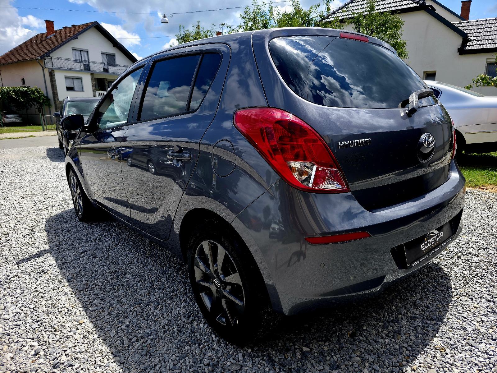 Hyundai i20 1,2 benzin 2014. Led,park senzori, temp.gr.sjedala..., fotografija 5