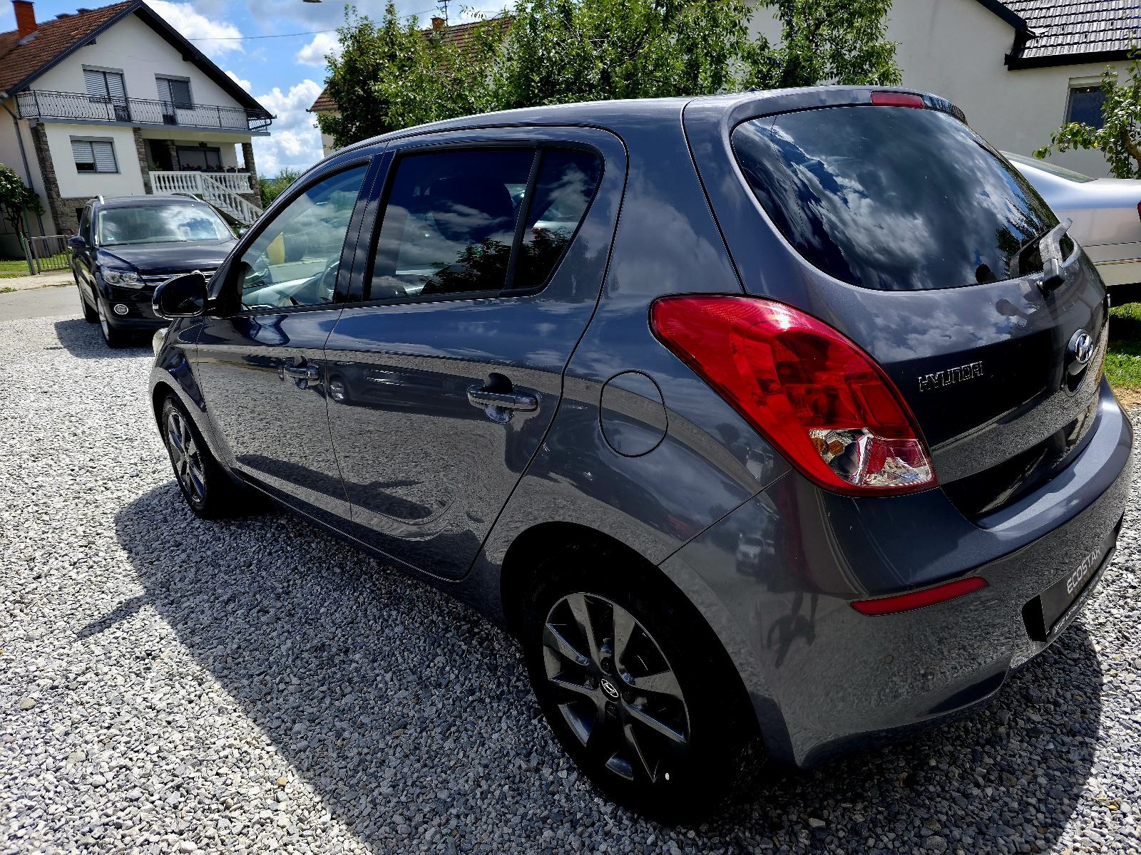 Hyundai i20 1,2 benzin 2014. Led,park senzori, temp.gr.sjedala..., fotografija 6