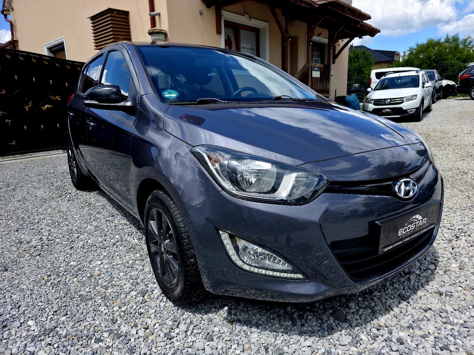 Hyundai i20 1,2 benzin 2014. Led,park senzori, temp.gr.sjedala..., fotografija 9