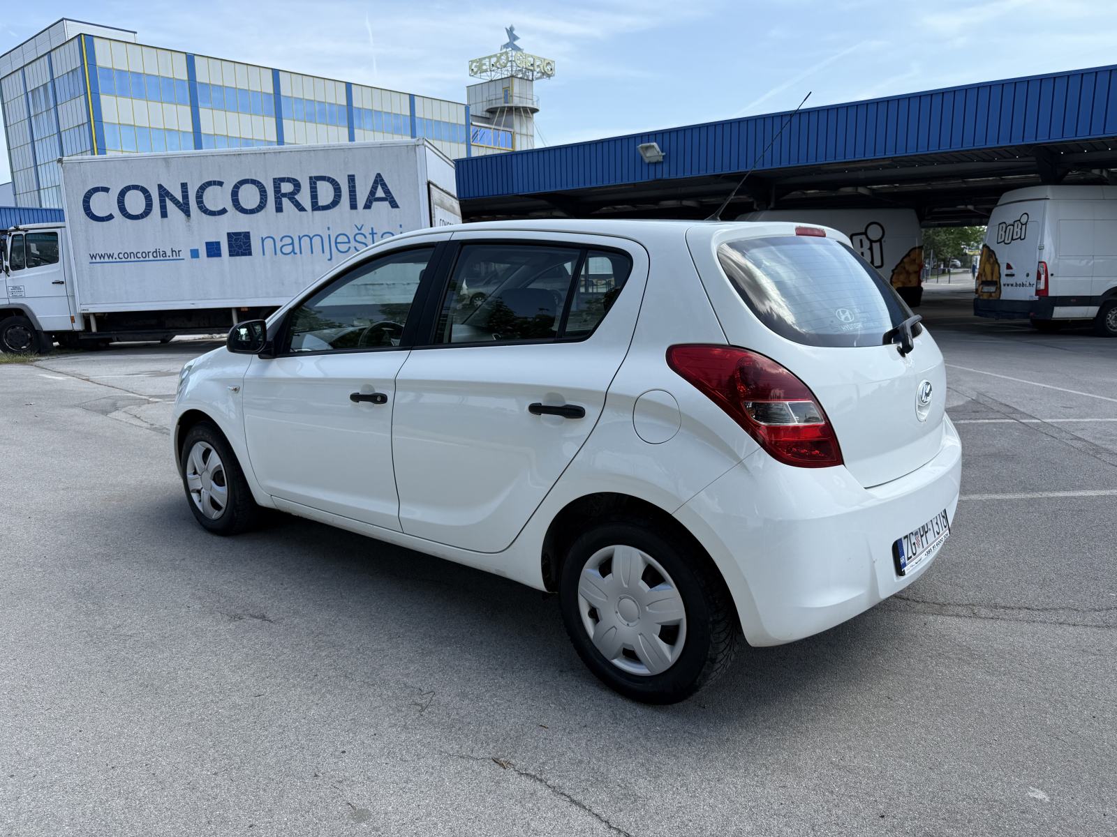 Hyundai i20 1,2 iLike, fotografija 2