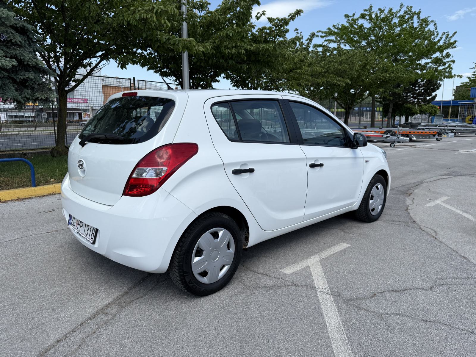 Hyundai i20 1,2 iLike, fotografija 3