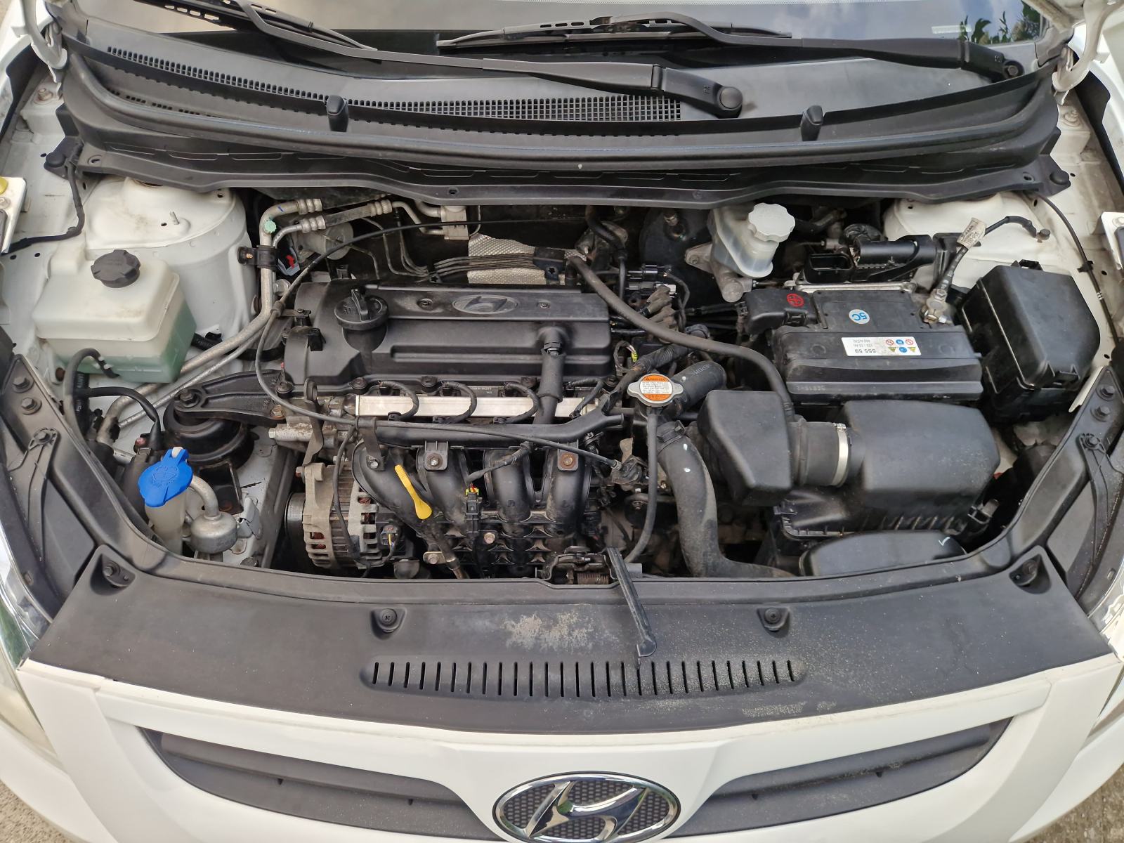 Hyundai i20 1,2 klima KARTICE 36 MJ, fotografija 8