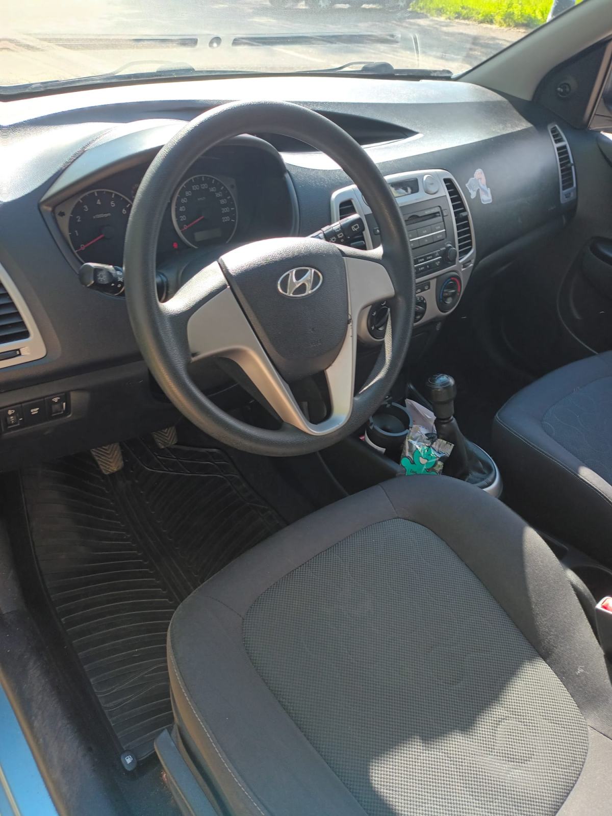 Hyundai i20 1,2, fotografija 8