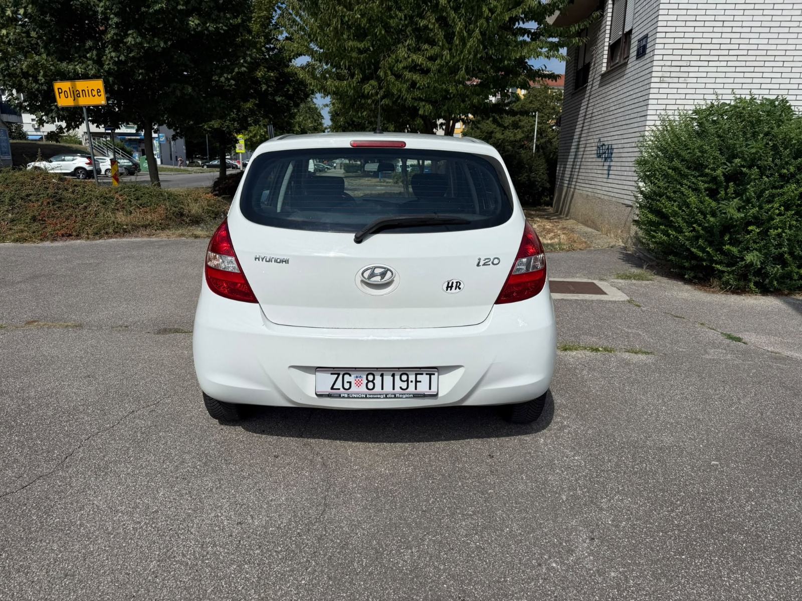 Hyundai i20 1,2, fotografija 5