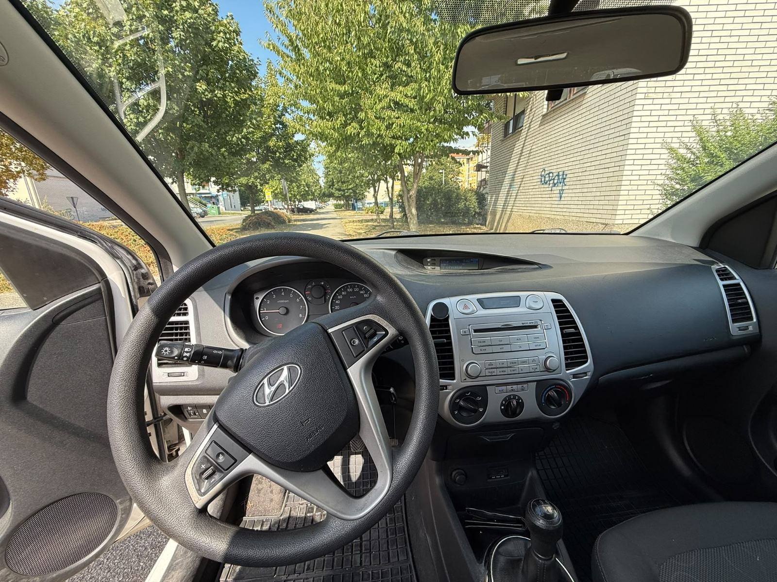 Hyundai i20 1,2, fotografija 10