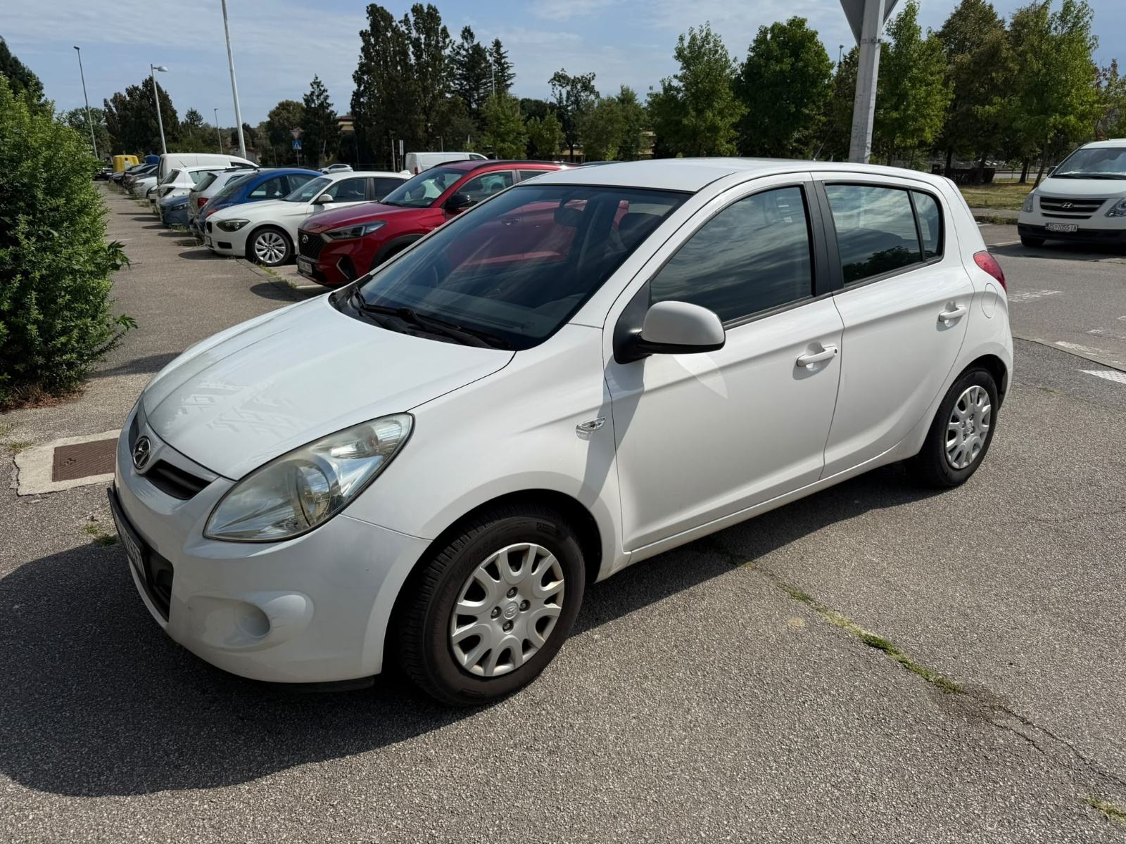 Hyundai i20 1,2, fotografija 3