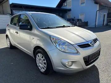 Hyundai i20 1,2 5 Vrata Klima Top stanje !!!, pogled izvana - slika 1