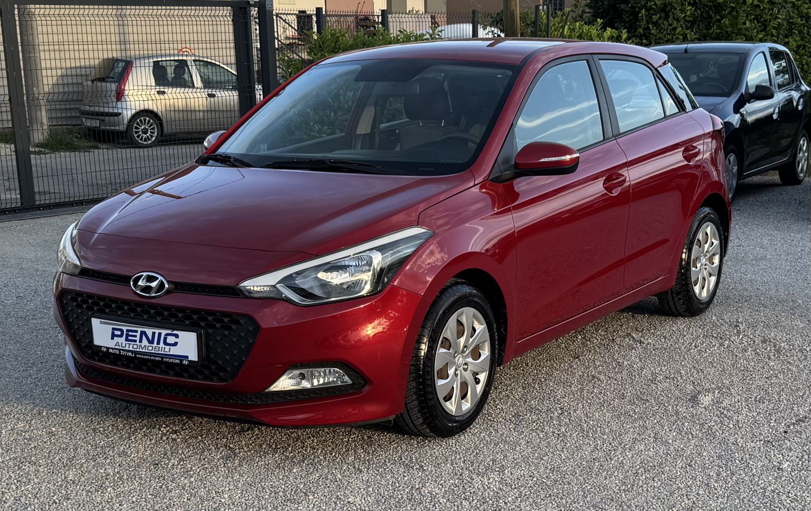 Hyundai i20 1,25 = 100 000 km = Kupljen nov u HR - 1. Vlasnik, fotografija 2