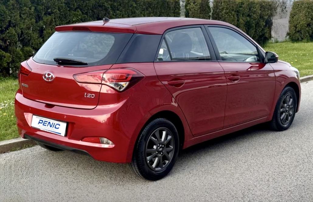 Hyundai i20 1,25 -- 145 000 km -- NIJE UVOZ - IZVRSNO STANJE, fotografija 7