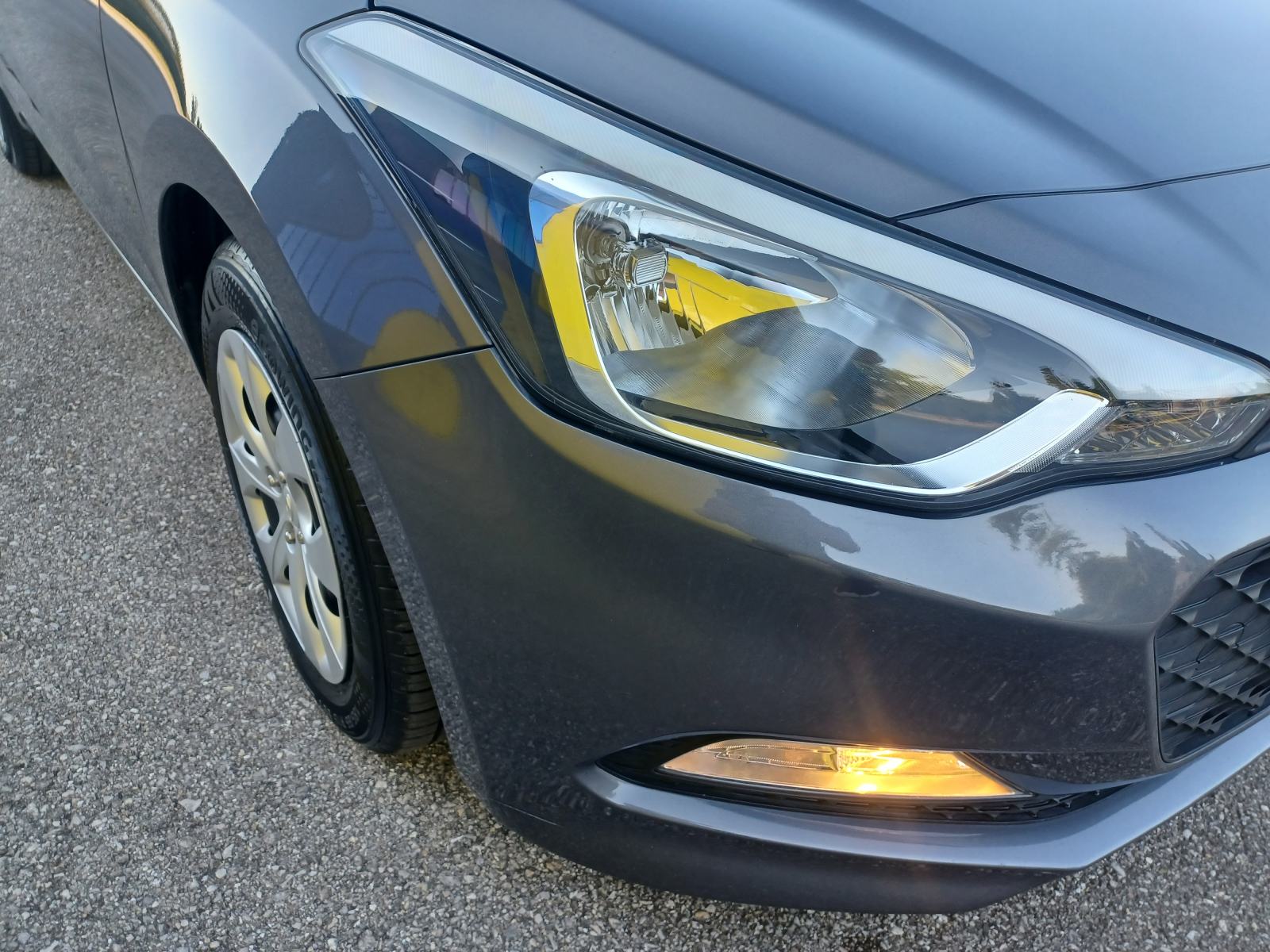 Hyundai i20 1,25 - BENZIN -1 Vlasnik - Nije uvoz - TOP STANJU, fotografija 9